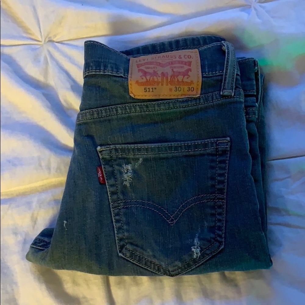 Levi’s dark wash skinny jeans